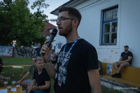 Ponedeljek, 12. avgust  (18)